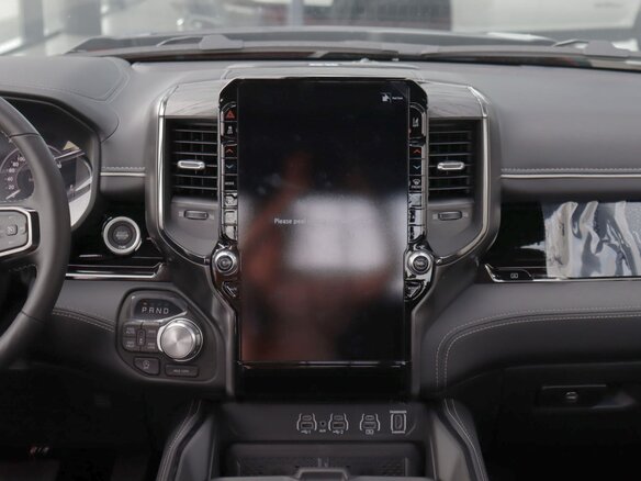 2026 Ram 1500 Crew Cab eTorque V Рестайлинг, чёрный, 12849000 рублей - вид 22