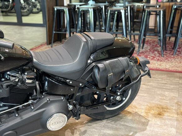 2020 Harley-Davidson Fat Bob, чёрный, 2150000 рублей - вид 6