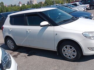 2011 Skoda Fabia II Рестайлинг, белый, 530000 рублей, вид 4