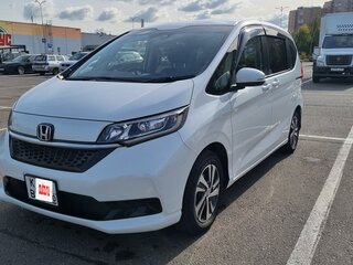 2022 Honda Freed+ II Рестайлинг, белый, 2130000 рублей, вид 1
