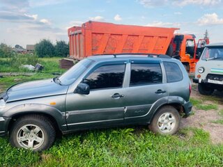 2010 Chevrolet Niva I Рестайлинг, серый, 265000 рублей, вид 4