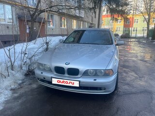 2001 BMW 5 серии 525i IV (E39) Рестайлинг, серебристый, 700000 рублей, вид 2