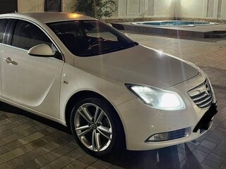 2011 Opel Insignia I, белый, 999999 рублей, вид 3