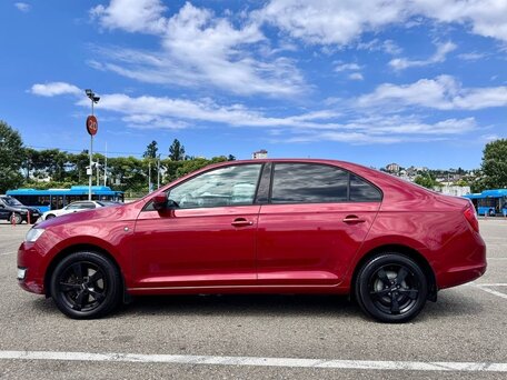 2014 Skoda Rapid I, красный, 999000 рублей, вид 4