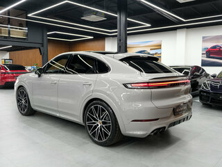 2026 Porsche Cayenne Coupé III Рестайлинг, серый, 19900000 рублей, вид 4