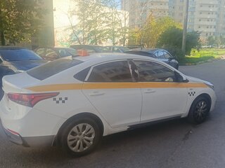 2017 Hyundai Solaris II, белый, 520000 рублей, вид 3