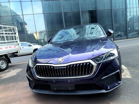 2021 Skoda Octavia IV (A8), фиолетовый, 2160000 рублей, вид 3