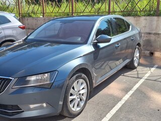 2017 Skoda Superb III, серый, 1800000 рублей, вид 2