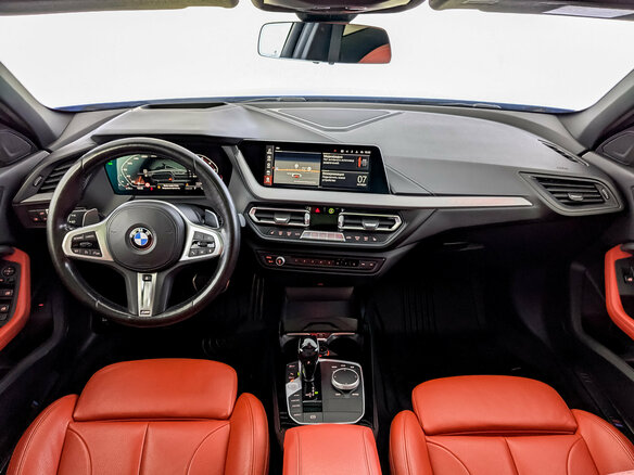 2019 BMW 1 серии M135i xDrive III (F40), синий, 3150000 рублей - вид 13