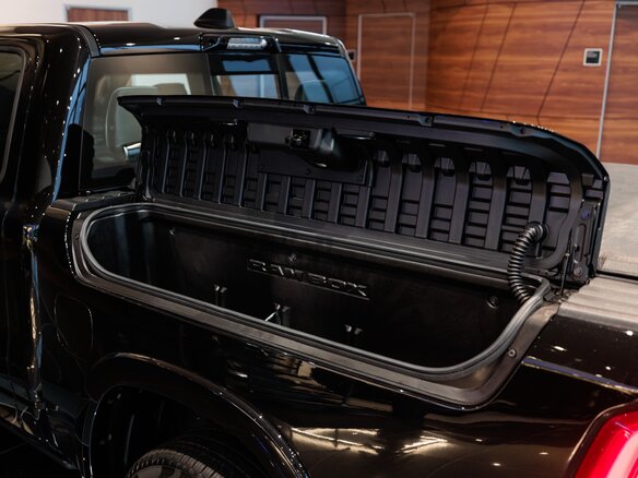 2026 Ram 1500 Crew Cab eTorque V Рестайлинг, чёрный, 11790000 рублей - вид 13