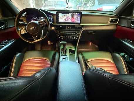 2018 Kia Optima IV Рестайлинг, чёрный, 2600000 рублей, вид 4