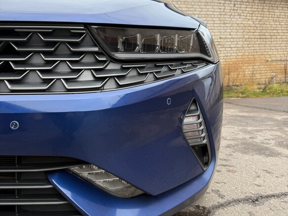 2021 Kia K5 III, синий, 2950000 рублей - вид 10