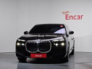 2024 BMW 7 серии 740d xDrive VII (G70), чёрный, 10800000 рублей, вид 2
