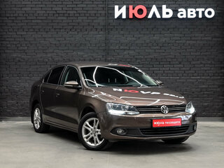 2011 Volkswagen Jetta VI, коричневый, 1050000 рублей, вид 3