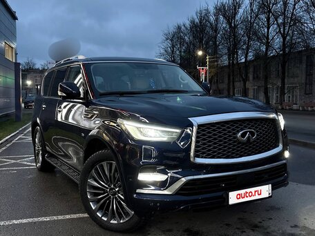 2018 Infiniti QX80 I Рестайлинг 2, синий, 4180000 рублей, вид 3