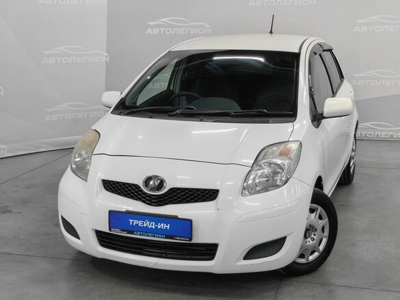 2010 Toyota Vitz II (XP90), белый, 650000 рублей - вид 20