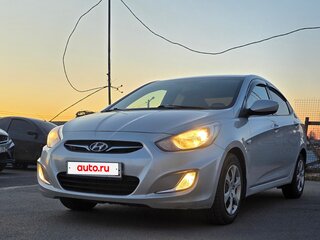 2013 Hyundai Solaris I, серебристый, 850000 рублей, вид 1