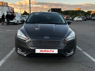 2017 Ford Focus III Рестайлинг, серый, 900000 рублей, вид 2