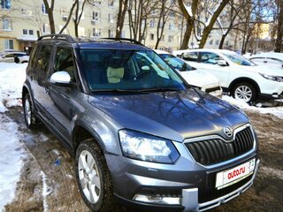 2015 Skoda Yeti I Рестайлинг, серый, 1700000 рублей, вид 2