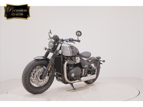 2025 Triumph Bonneville Bobber, чёрный, 1500000 рублей, вид 4
