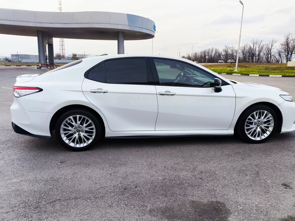 2019 Toyota Camry VIII (XV70), белый, 3700000 рублей - вид 6