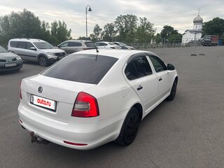 2011 Skoda Octavia II (A5) Рестайлинг, белый, 650000 рублей, вид 5