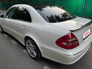 2004 Mercedes-Benz E-Класс 320 III (W211, S211), белый, 1700000 рублей, вид 5