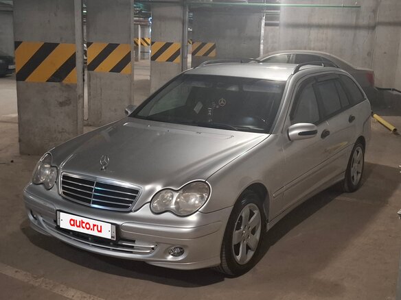 2004 Mercedes-Benz C-Класс 200 II (W203) Рестайлинг, серебристый - вид 1
