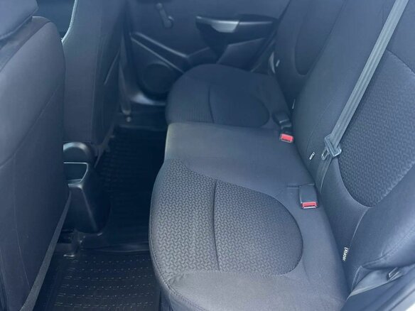 2015 Kia Rio III Рестайлинг, белый, 835000 рублей - вид 12