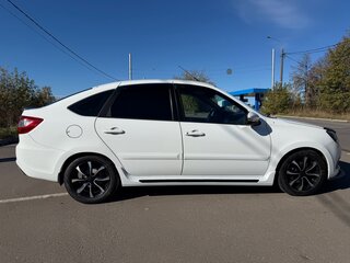 2018 Lada (ВАЗ) Granta I Рестайлинг, белый, 600000 рублей, вид 4