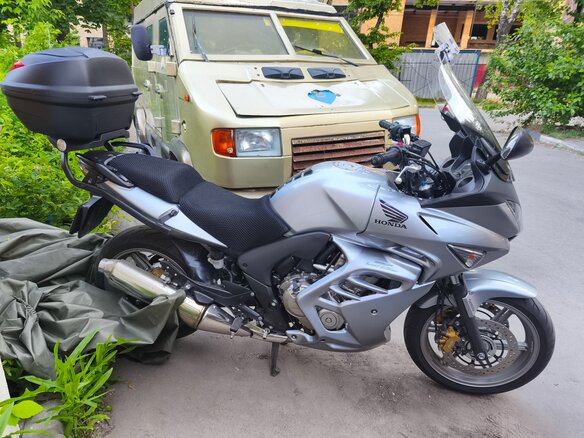 2009 Honda CBF 600, серебристый, 550000 рублей - вид 2