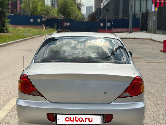 2007 Kia Spectra I Рестайлинг 2, серебристый - вид 3