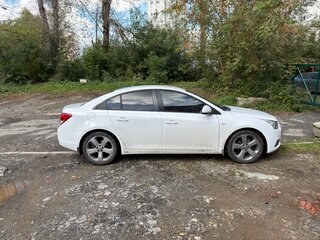 2012 Chevrolet Cruze I, белый, 650000 рублей, вид 3