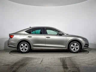 2020 Skoda Octavia IV (A8), бежевый, 1881000 рублей, вид 4