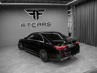 2021 Mercedes-Benz S-Класс 500 4MATIC VII (W223), чёрный, 9400000 рублей, вид 3