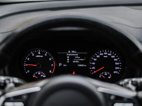 2018 Kia Sportage IV Рестайлинг, белый, 2144000 рублей, вид 5