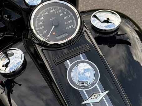 2017 Harley-Davidson Road King Special, чёрный, 1700000 рублей, вид 4
