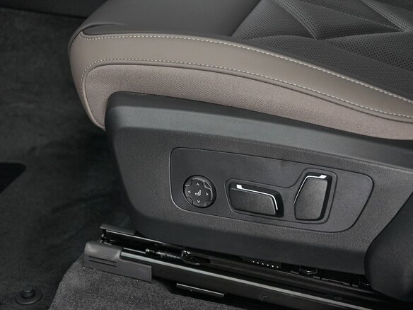 2025 BMW X3 Long 30L xDrive IV (G45/G48), серый, 7499000 рублей - вид 13