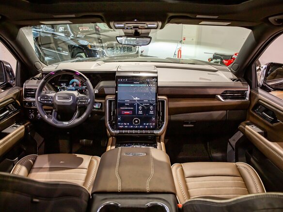 2026 GMC Yukon V Рестайлинг, чёрный, 19948000 рублей - вид 7