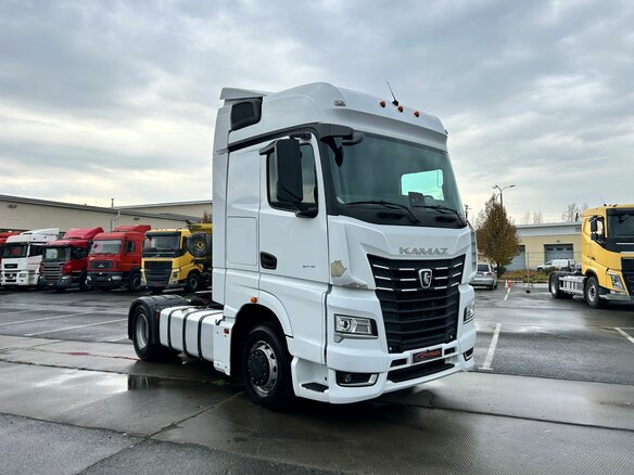 2023 КамАЗ 54901, белый, 3499000 рублей - вид 2