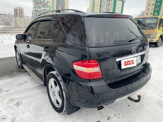 2007 Mercedes-Benz M-Класс 320 II (W164), чёрный, 1299999 рублей, вид 3