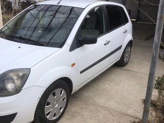 2007 Ford Fiesta Mk5, белый, 385000 рублей, вид 4