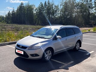2011 Ford Focus II Рестайлинг, серебристый, 439000 рублей, вид 1