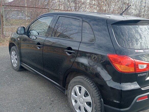 2013 Mitsubishi ASX I Рестайлинг, чёрный, 1250000 рублей - вид 3