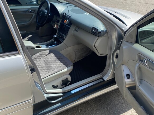2004 Mercedes-Benz C-Класс 230 II (W203) Рестайлинг, серебристый, 850000 рублей - вид 13