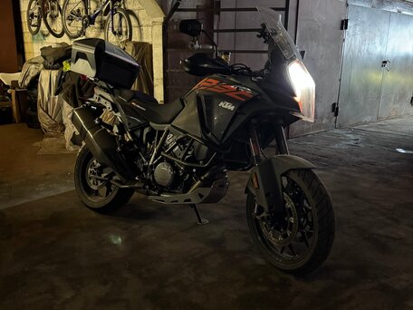 2018 KTM 1290 Super Adventure S, чёрный, 1320000 рублей, вид 2