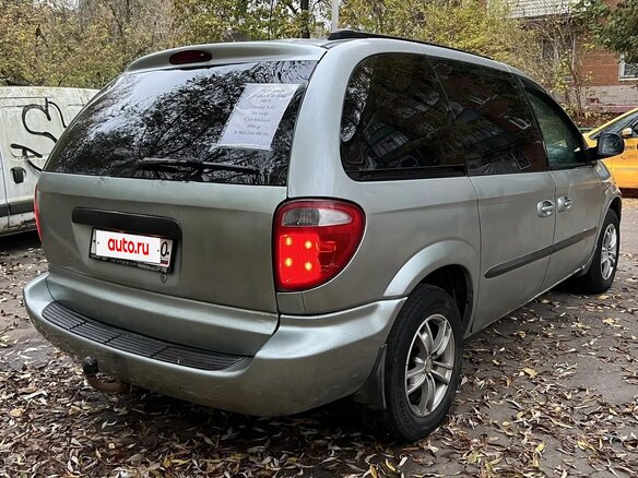 2003 Dodge Caravan IV, серый, 400000 рублей - вид 5