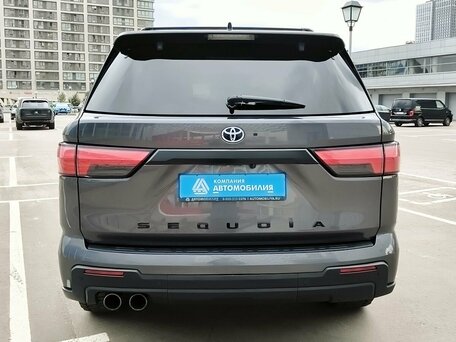 2023 Toyota Sequoia III, серый, 10199000 рублей, вид 4