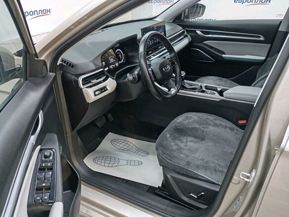 2023 Geely Emgrand II, жёлтый - вид 7
