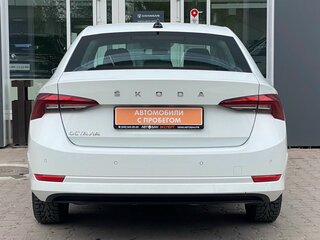 2021 Skoda Octavia IV (A8), белый, 2039000 рублей, вид 4